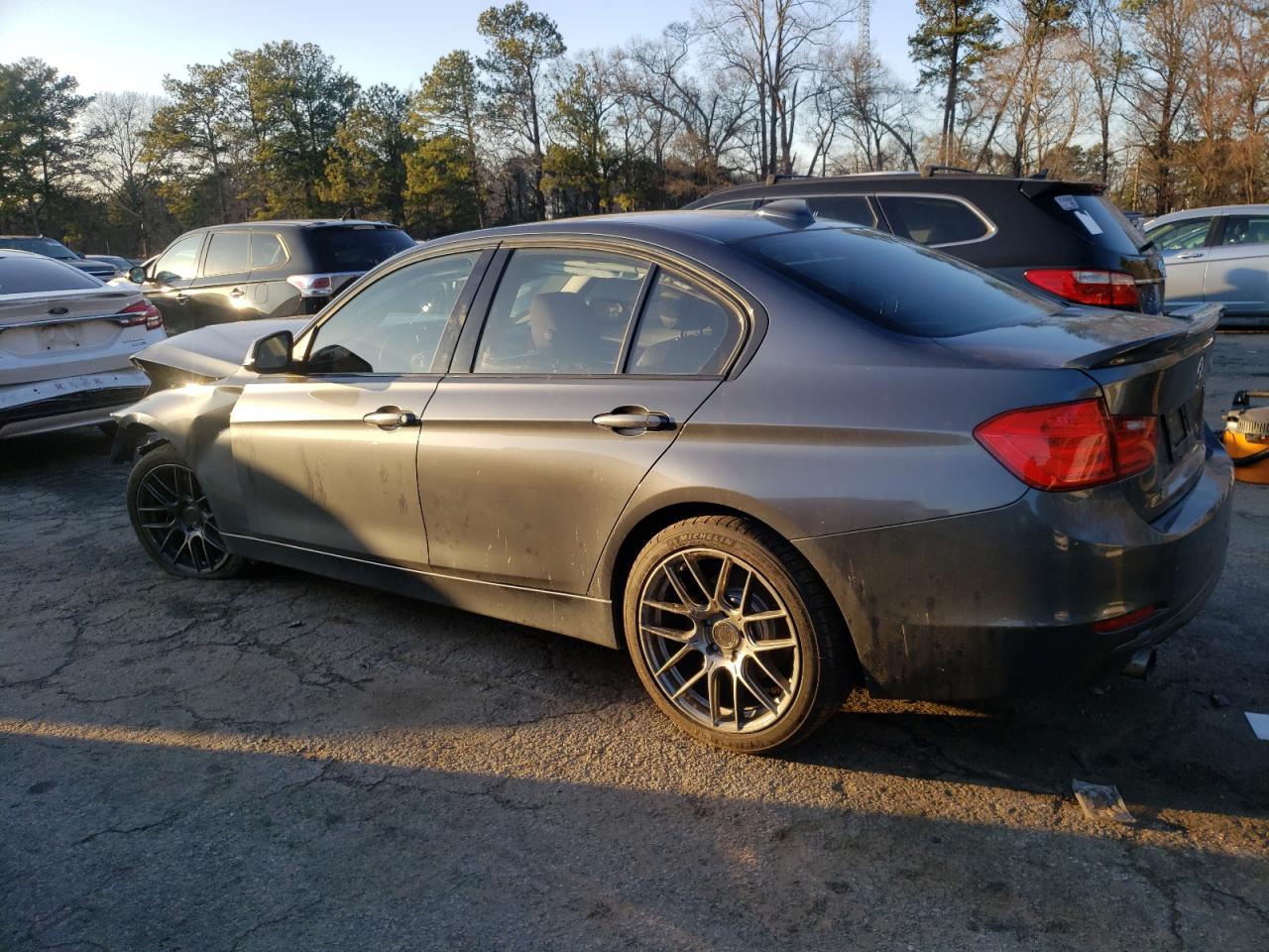 2015 BMW 3er VIN WBA3A5G55FNP34375 Copart auction photo, front end damage thumbnail 2