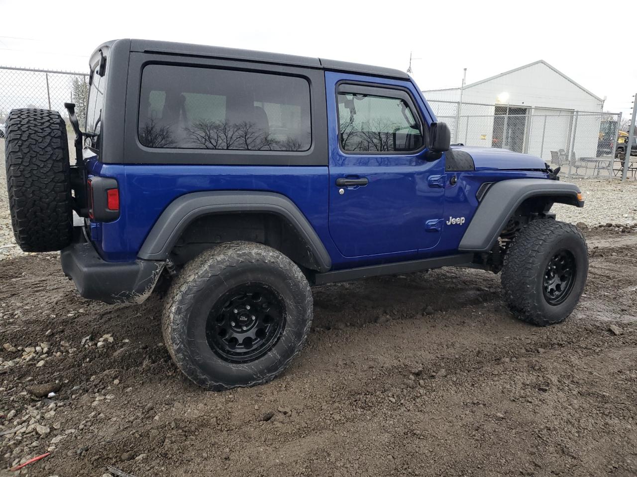 2018 Jeep Wrangler VIN 1C4GJXAG6JW291330 Copart auction photo, front end / minor dent/scratches damage thumbnail 3