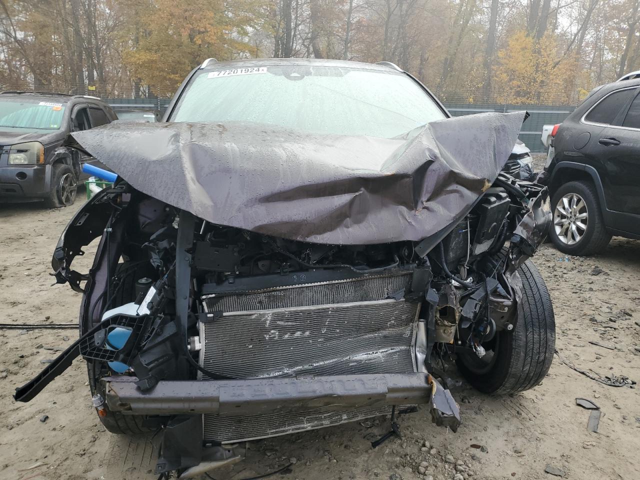 2022 Honda HR-V VIN 3CZRU6H57NM748001 Copart auction photo, front end / side damage thumbnail 5