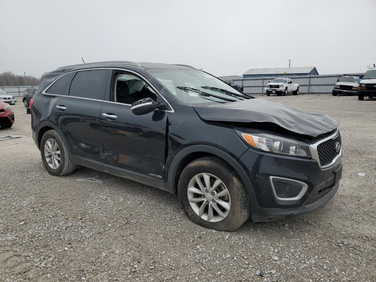 2017 KIA Sorento VIN 5XYPGDA58HG334665 Copart auction photo, all over damage thumbnail 4