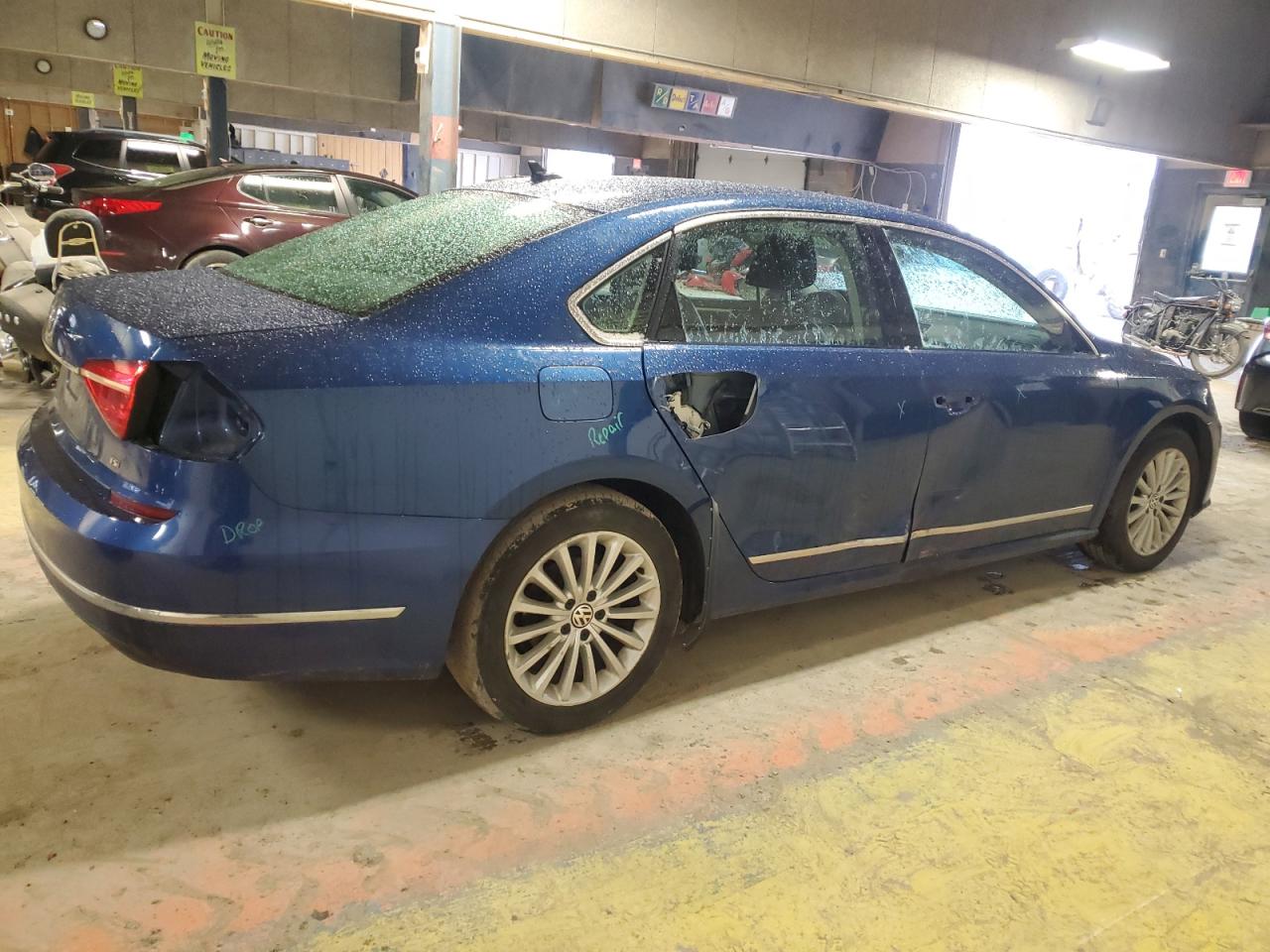 2016 Volkswagen Passat VIN 1VWBT7A31GC039817 Copart auction photo, side / mechanical damage thumbnail 3