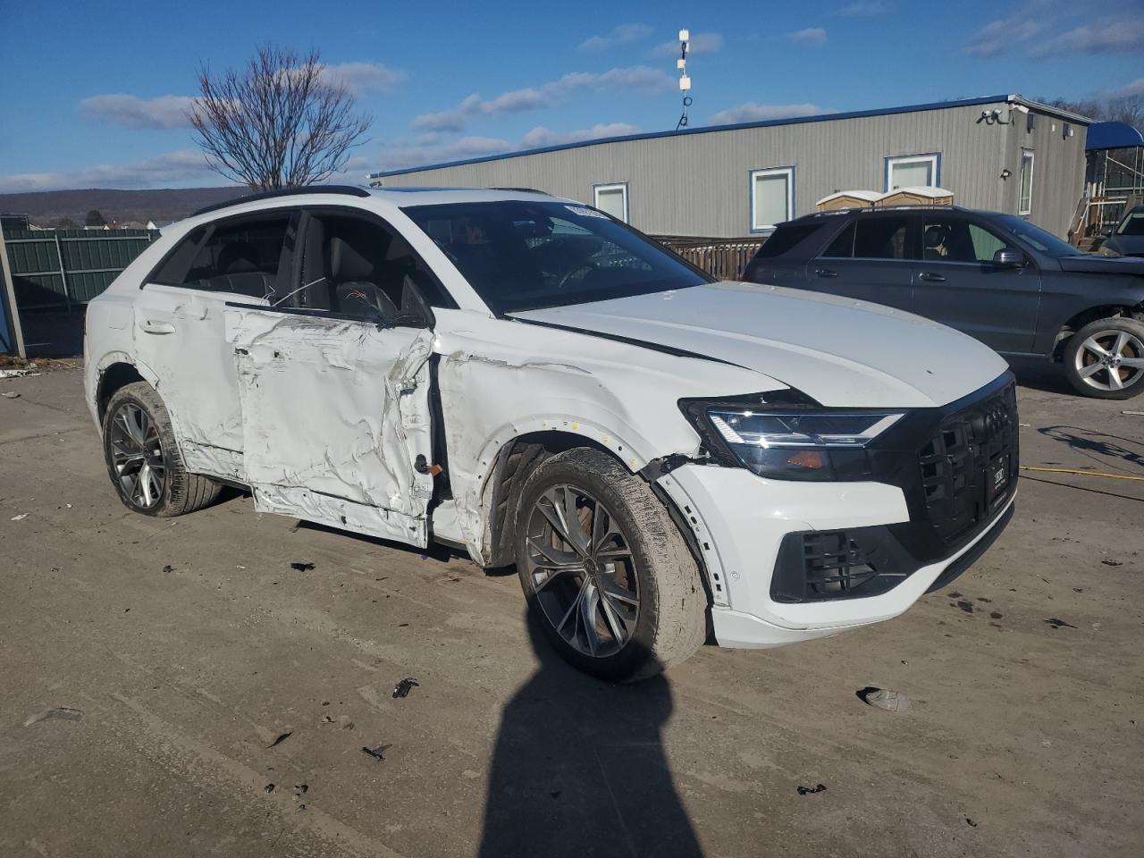 2021 Audi Q8 VIN WA1AVAF15MD014688 Copart auction photo, side / front end damage thumbnail 4
