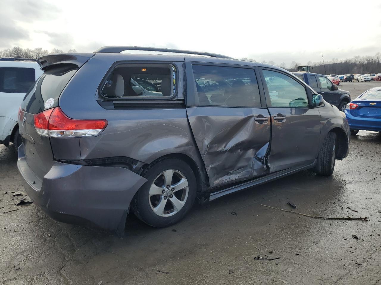 2011 Toyota Sienna VIN 5TDKK3DC9BS123403 Copart auction photo, side / rear end damage thumbnail 3