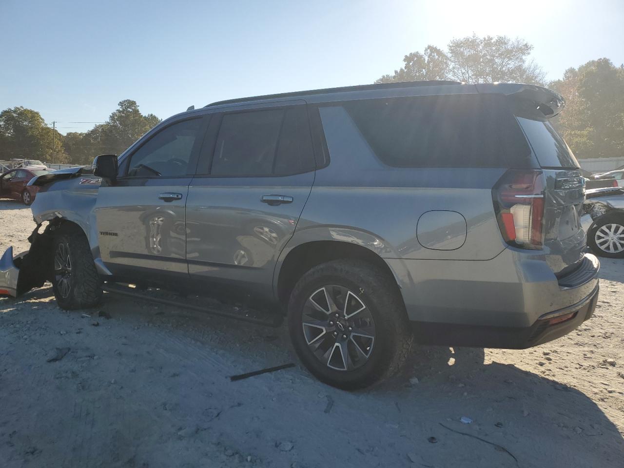 2022 Chevrolet Tahoe VIN 1GNSKPKD3NR274976 Copart auction photo, front end / side damage thumbnail 2