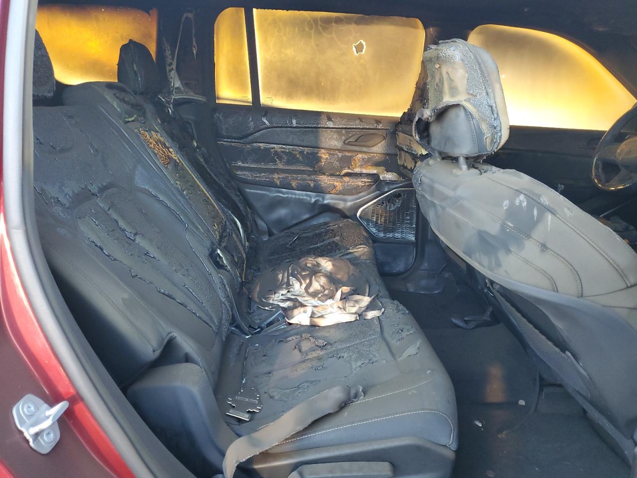 2021 Jeep Grand Cherokee VIN 1C4RJKAG7M8165675 Copart auction photo, burn - interior damage thumbnail 11