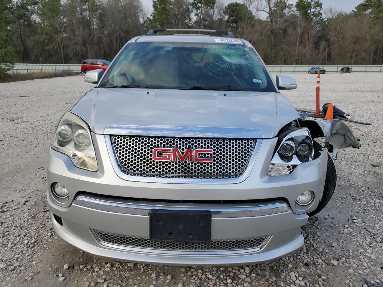 2012 GMC Acadia VIN 1GKKRTED9CJ401402 Copart auction photo, front end / side damage thumbnail 5