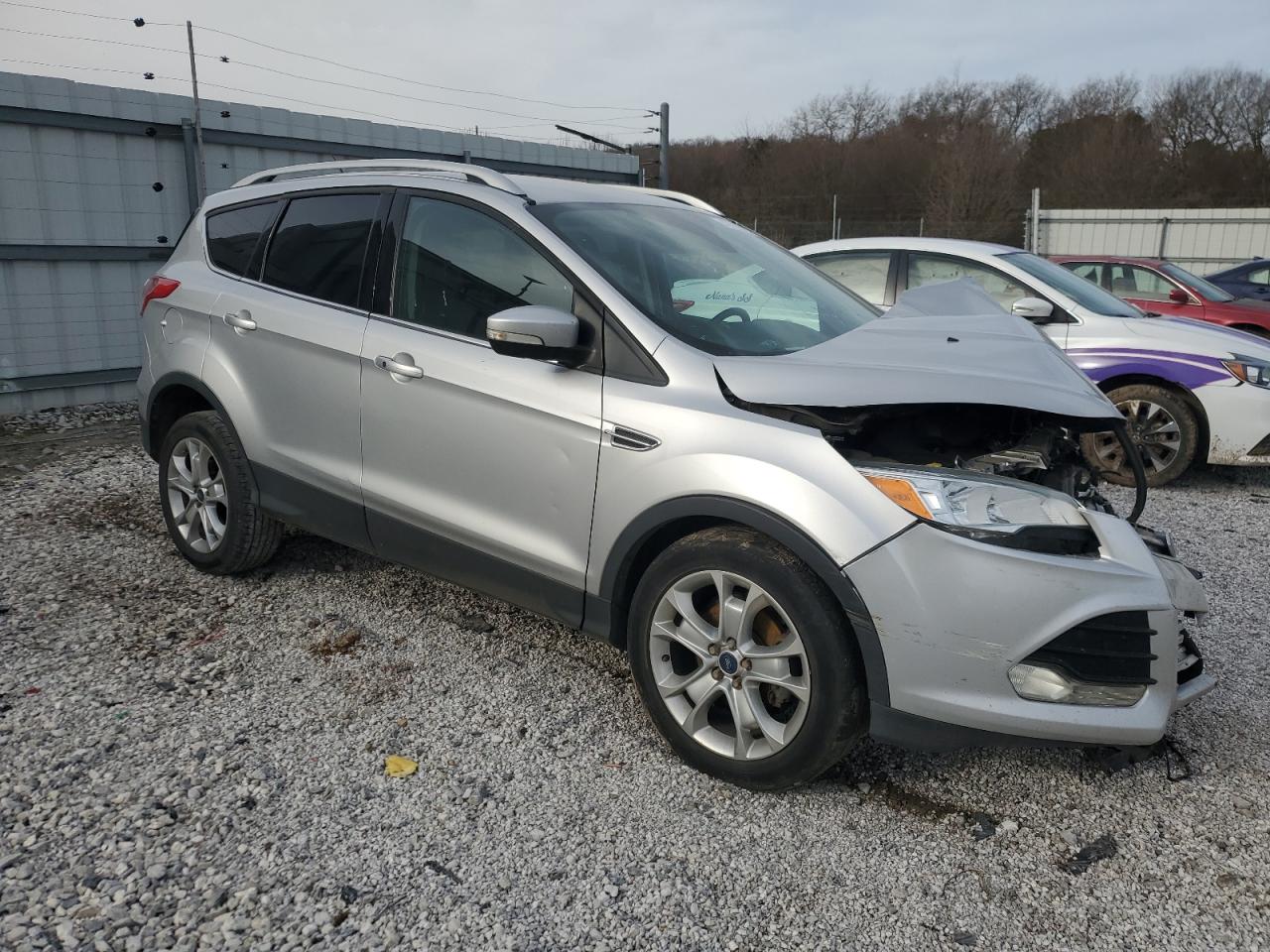 2015 Ford Escape VIN 1FMCU0JX7FUB92415 Copart auction photo, front end / side damage thumbnail 4