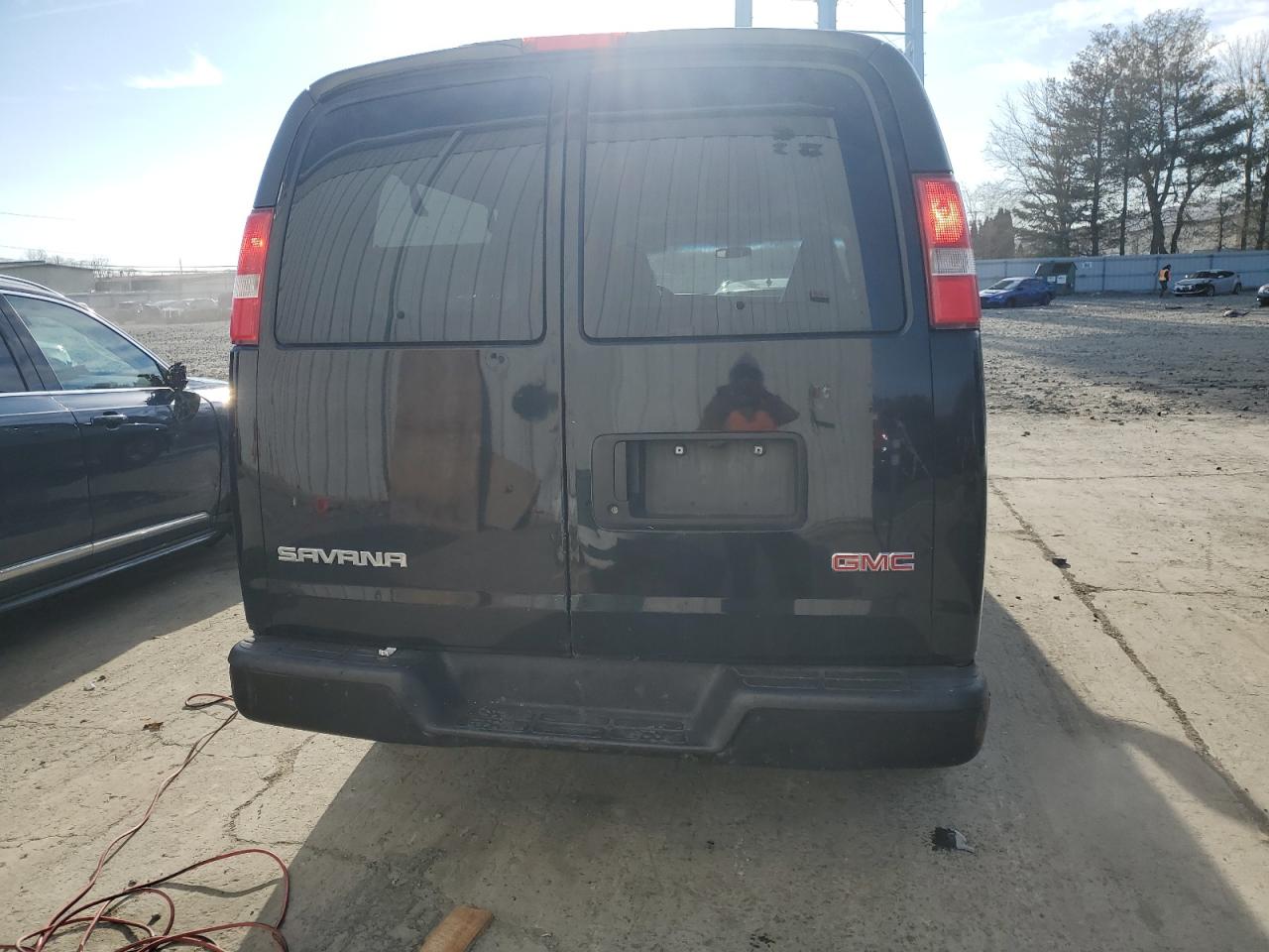 2017 GMC Savana VIN 1GJZ7NFF4H1111077 Copart auction photo, front end damage thumbnail 6