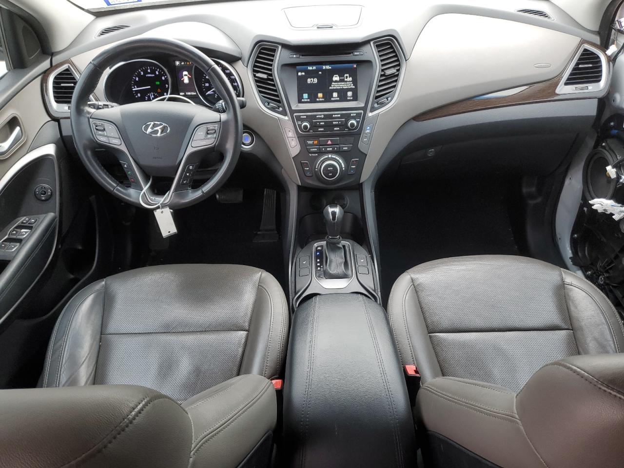 2017 Hyundai Santa Fe VIN 5XYZU4LA8HG467065 Copart auction photo, front end / side damage thumbnail 8