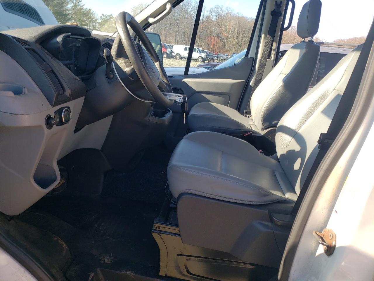 2016 Ford Transit VIN 1FTYR1CM6GKA05473 Copart auction photo, front end / minor dent/scratches damage thumbnail 7