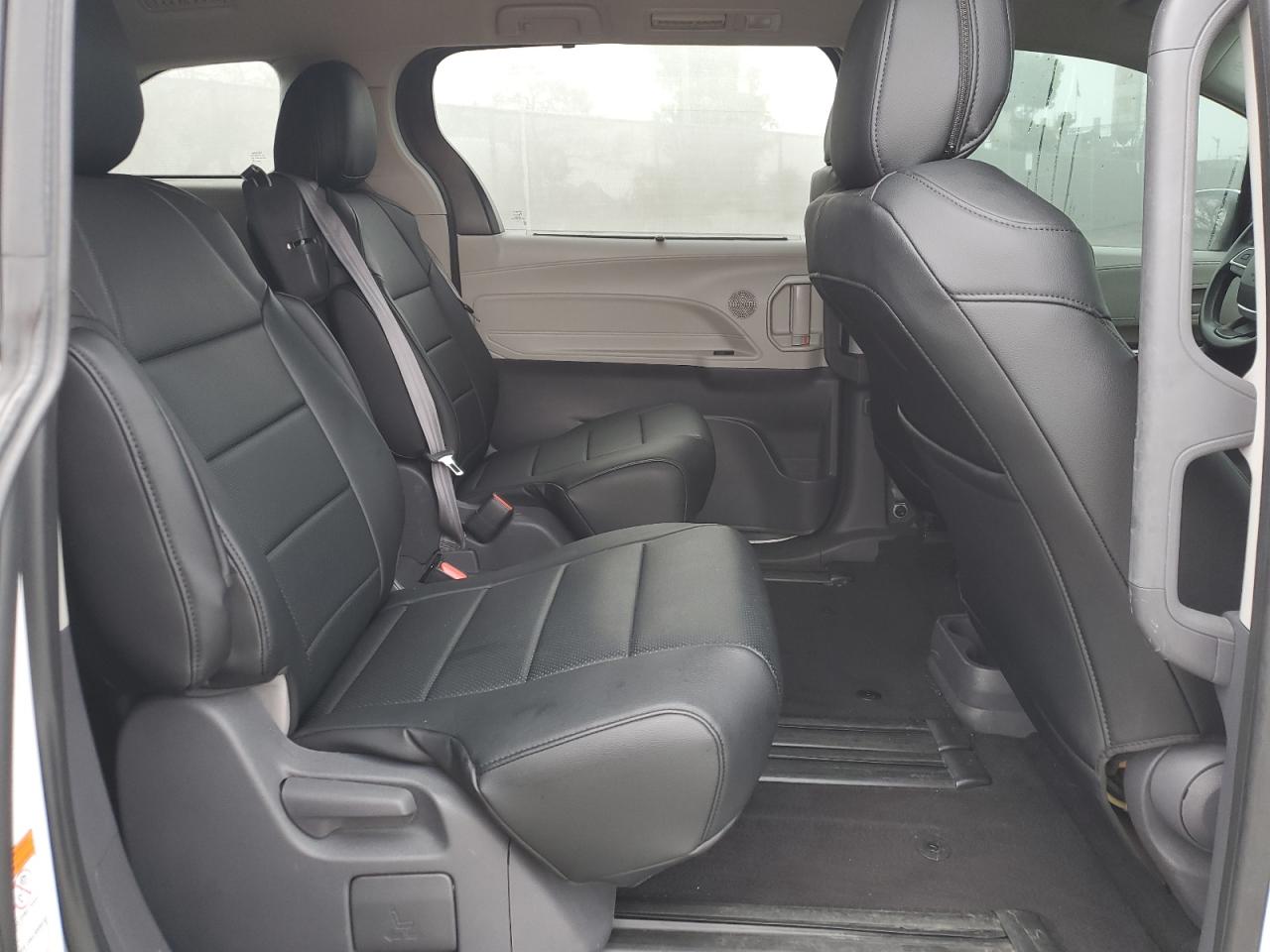 2021 Toyota Sienna VIN 5TDKRKECXMS045446 Copart auction photo, rear end damage thumbnail 12