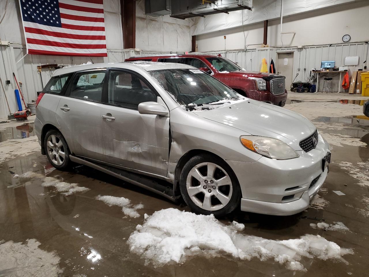2004 Toyota Corolla VIN 2T1KY32E64C180334 Copart auction photo, front end / side damage thumbnail 4