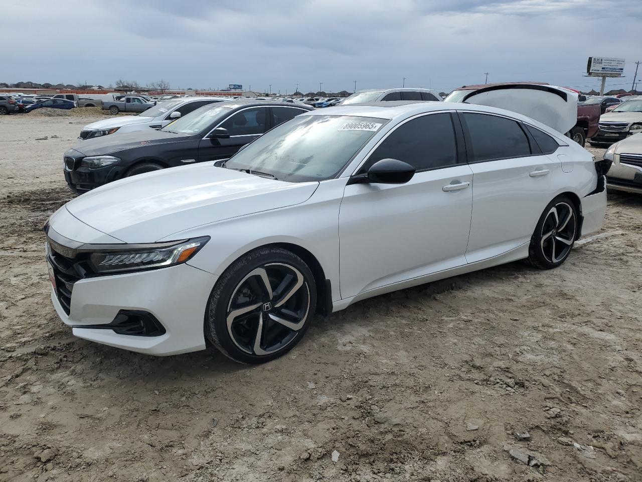 2022 Honda Accord VIN 1HGCV2F33NA021889