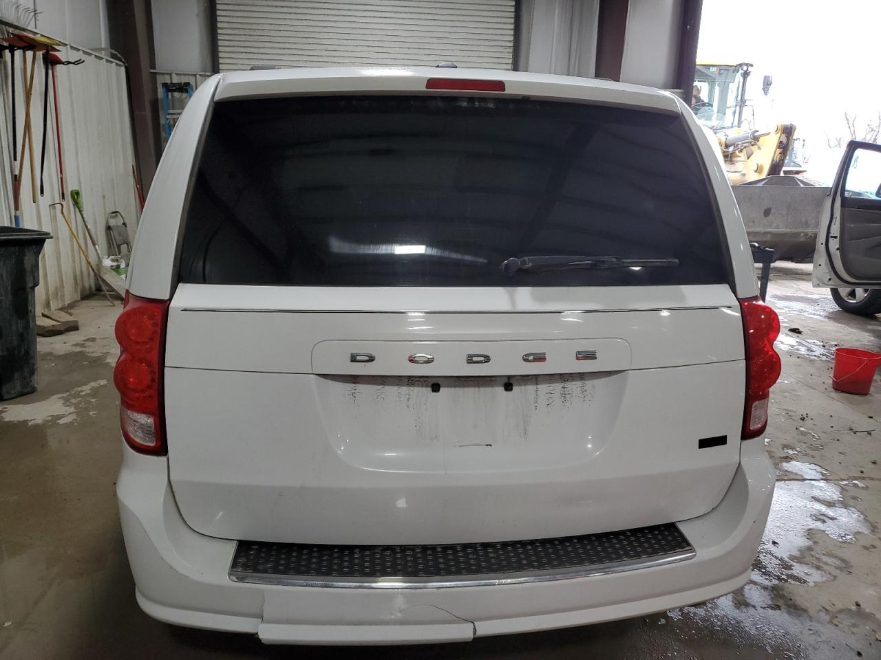 2016 Dodge Caravan VIN 2C4RDGCG4GR371207 Copart auction photo, front end / rear end damage thumbnail 6