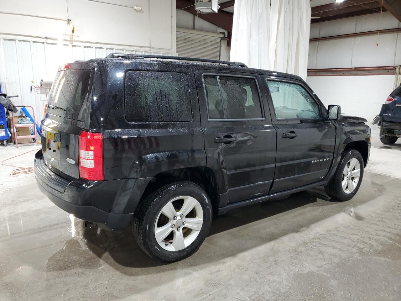 2016 Jeep Liberty (Patriot) VIN 1C4NJRFB2GD639225 Copart auction photo, front end damage thumbnail 3
