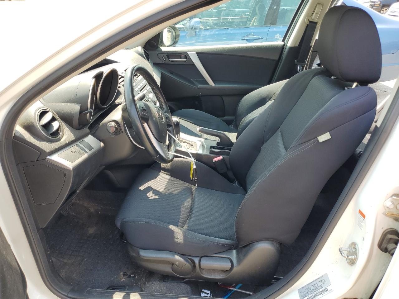 2011 Mazda 3 VIN JM1BL1U59B1401507 Copart auction photo, rear end damage thumbnail 7