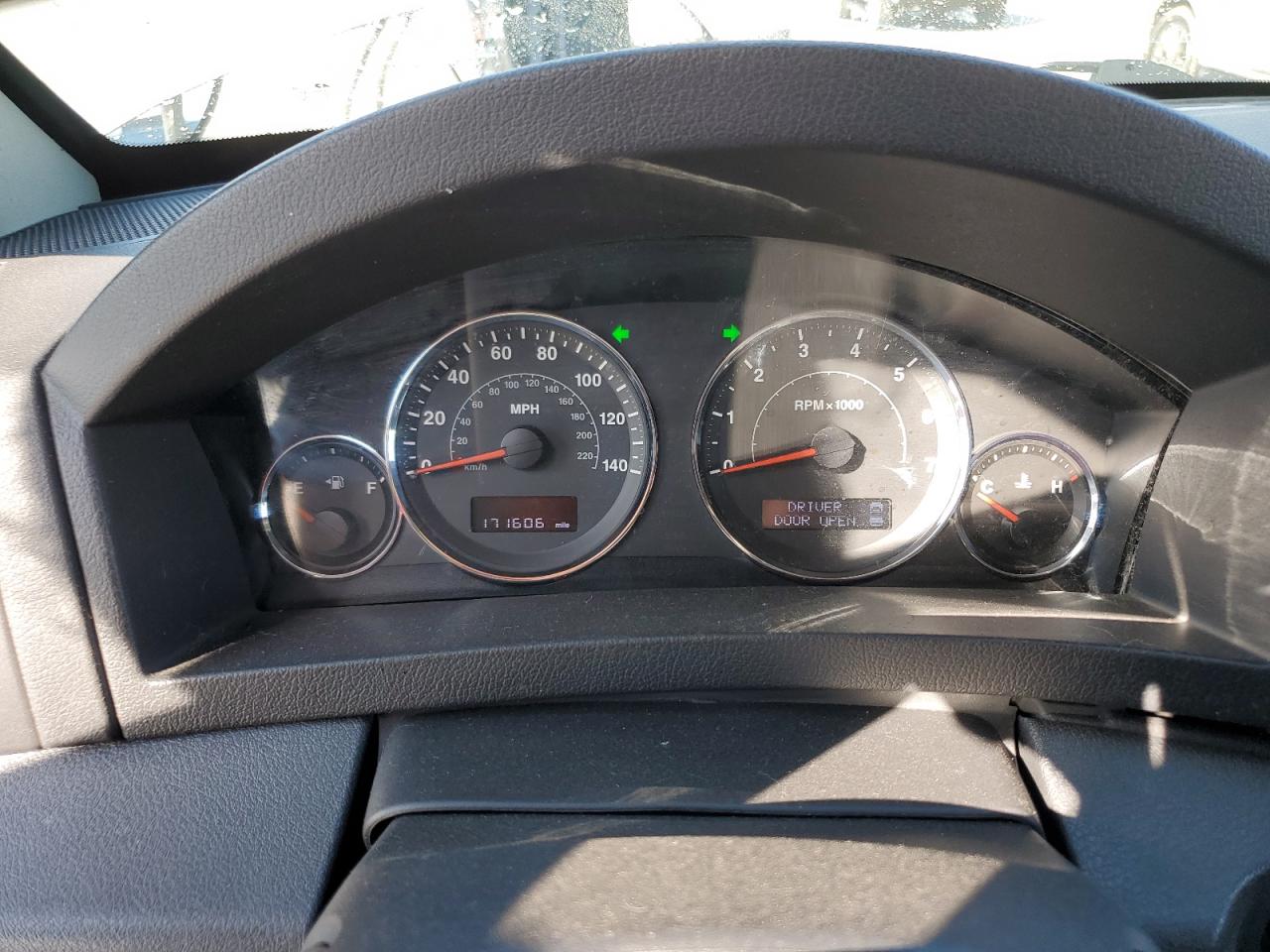 2008 Jeep Grand Cherokee VIN 1J8GR48K08C194226 Copart auction photo, front end / minor dent/scratches damage thumbnail 9