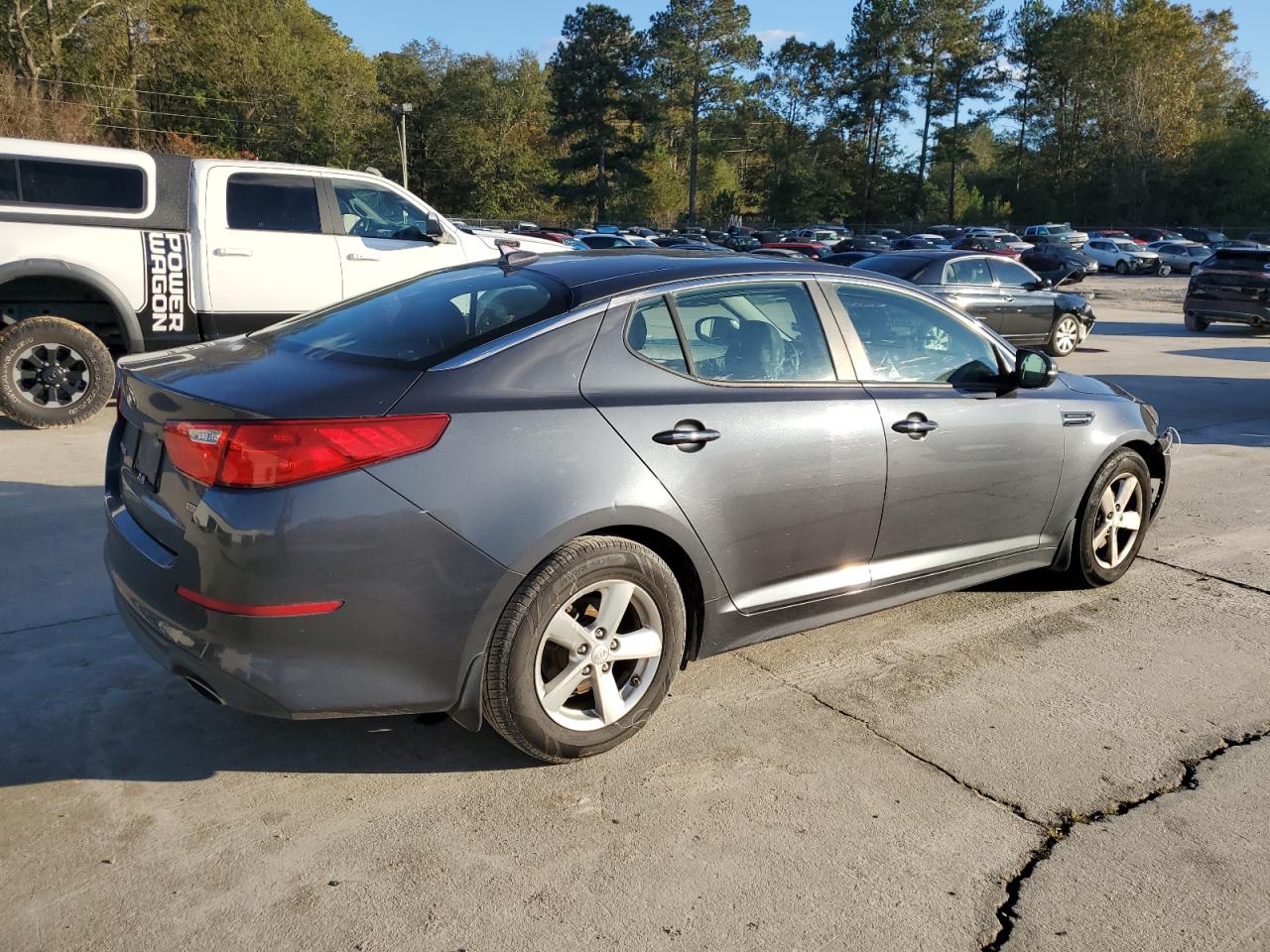 2015 KIA Optima VIN KNAGM4A75F5622723 Copart auction photo, front end damage thumbnail 3