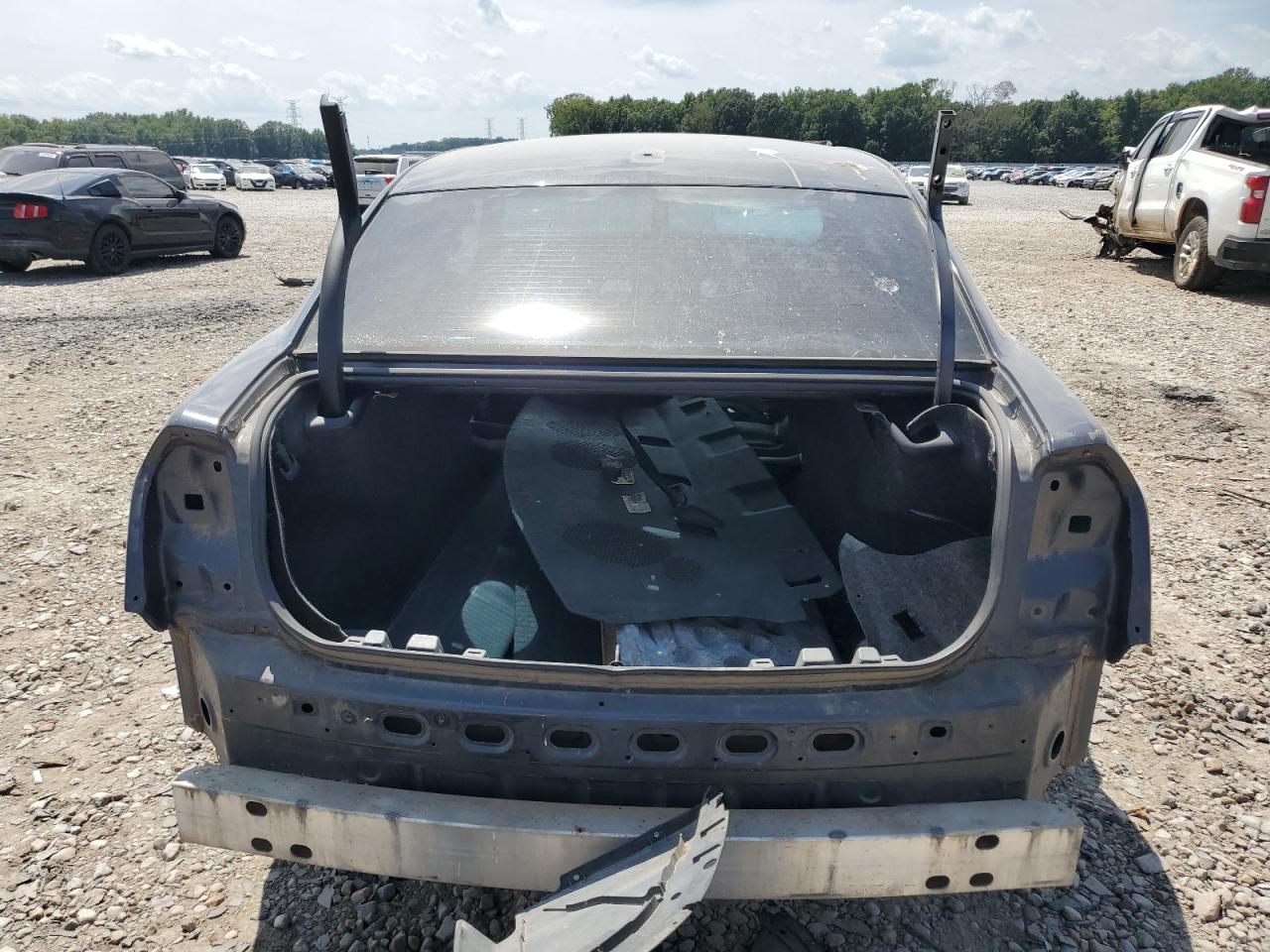 2016 Chrysler 300 VIN 2C3CCAAG5GH233906 Copart auction photo, stripped damage thumbnail 6