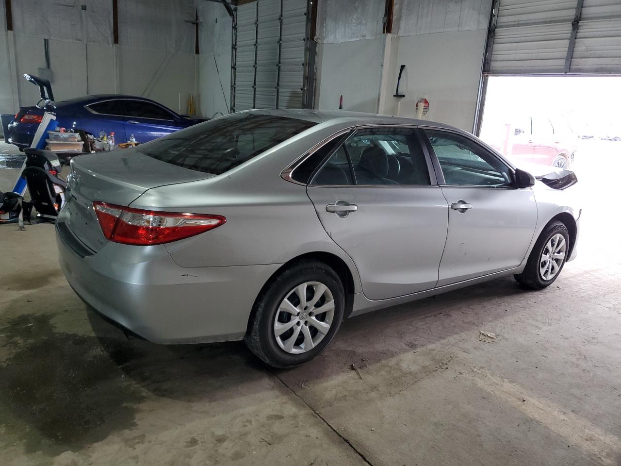 2015 Toyota Camry VIN 4T1BF1FK3FU034565 Copart auction photo, front end / mechanical damage thumbnail 3
