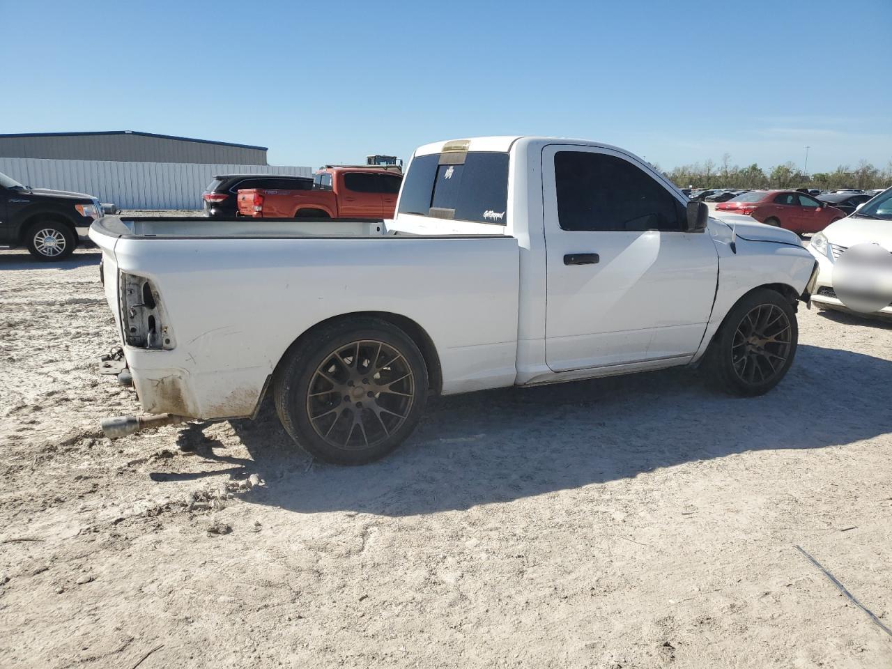 2014 RAM 1500 VIN 3C6JR6AT7EG135203 Copart auction photo, rear end / front end damage thumbnail 3