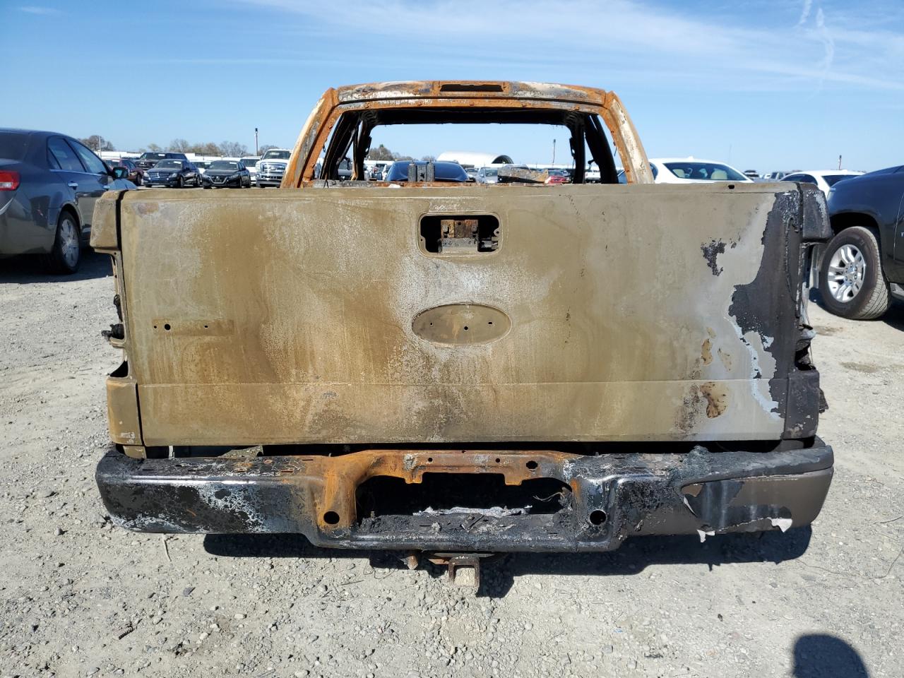2005 Ford F-150 VIN 1FTPW12515KC17810 Copart auction photo, burn damage thumbnail 6