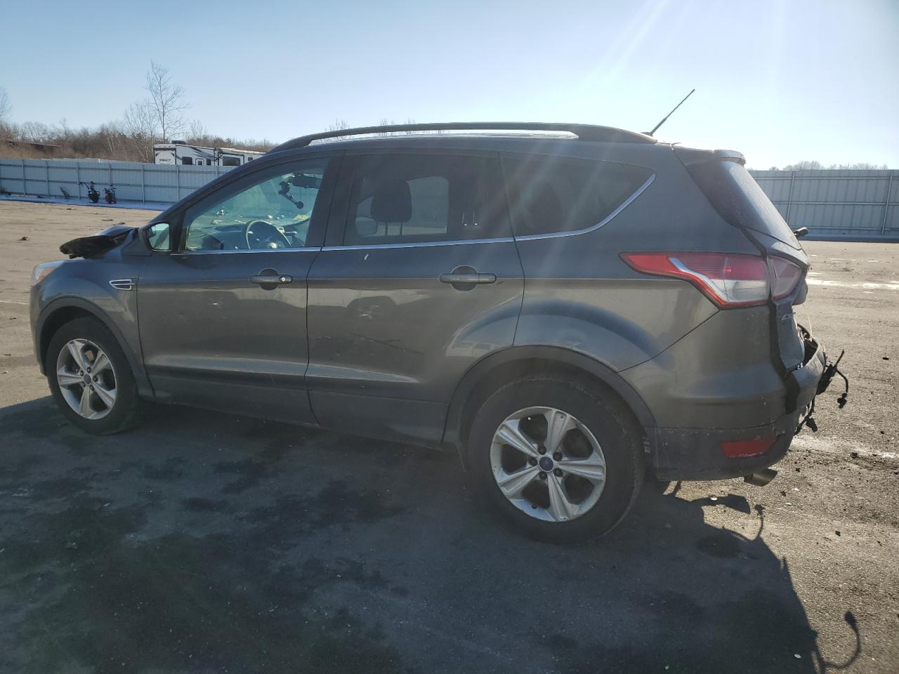 2016 Ford Escape VIN 1FMCU9G98GUB40810 Copart auction photo, front end / rear end damage thumbnail 2