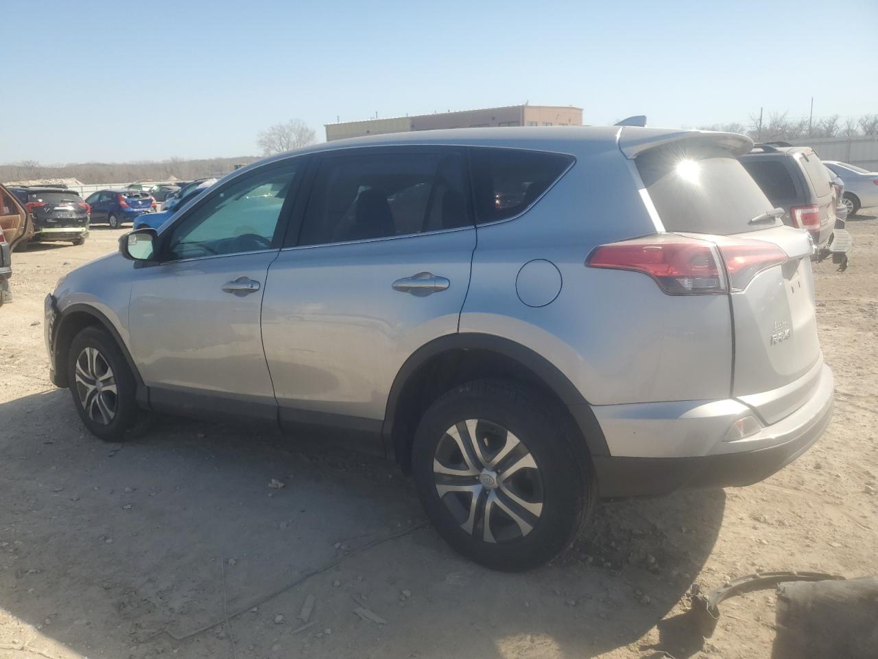 2018 Toyota RAV 4 VIN 2T3BFREV8JW810151 Copart auction photo, front end / side damage thumbnail 2
