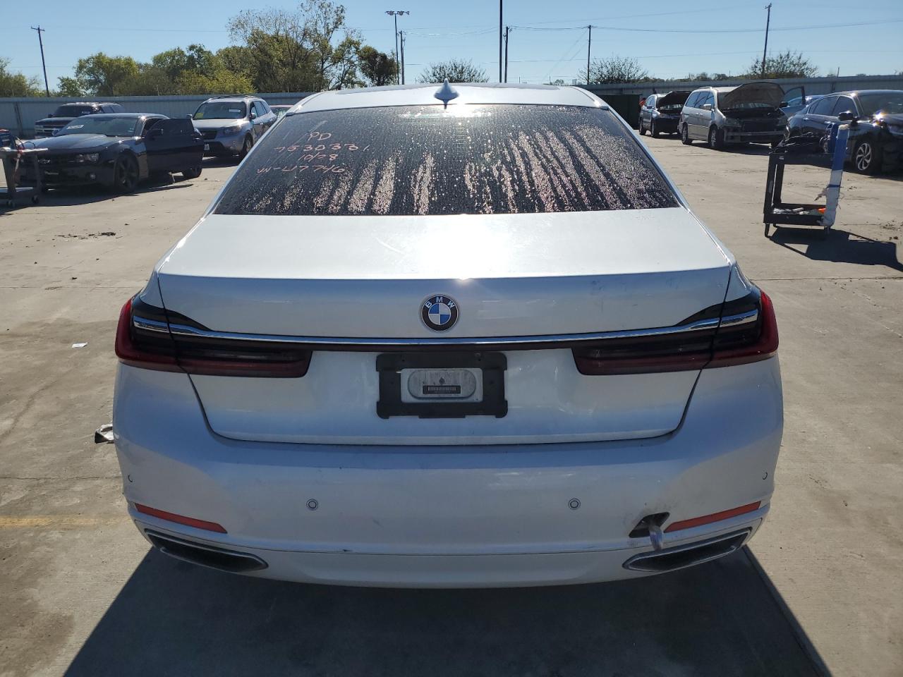 2020 BMW 7er VIN WBA7T2C05LGL17746 Copart auction photo, front end / minor dent/scratches damage thumbnail 6