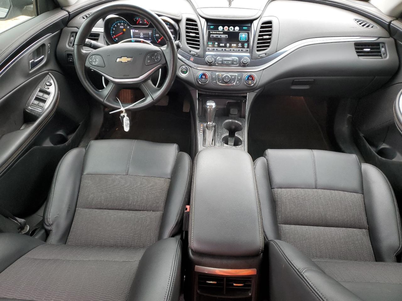 2018 Chevrolet Impala VIN 1G1105S32JU147139 Copart auction photo, side / front end damage thumbnail 8