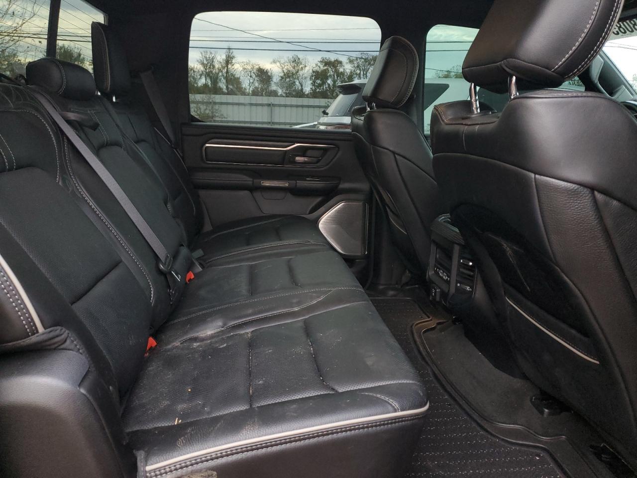 2020 RAM 1500 VIN 1C6SRFHT2LN393417 Copart auction photo, rear end / minor dent/scratches damage thumbnail 10