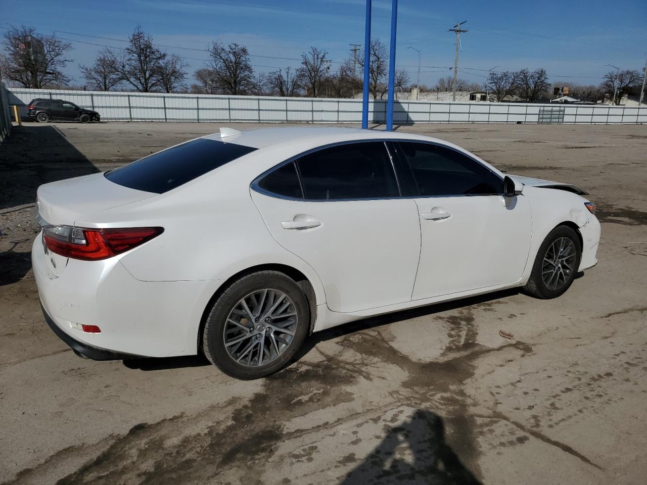 2017 Lexus ES VIN 58ABK1GG5HU066113 Copart auction photo, front end damage thumbnail 3