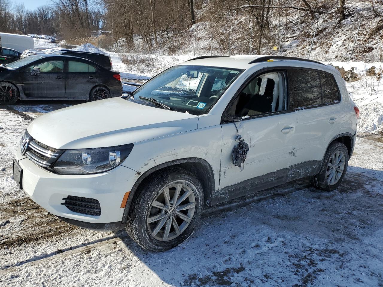 2017 Volkswagen Tiguan VIN WVGBV7AX6HK045809