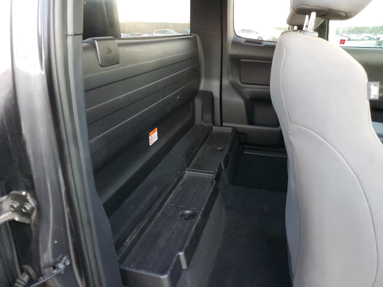 2019 Toyota Tacoma VIN 5TFSX5EN4KX064526 Copart auction photo, front end / side damage thumbnail 10