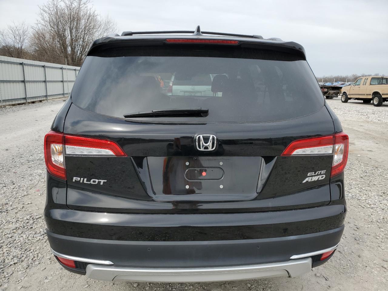 2022 Honda Pilot VIN 5FNYF6H09NB073210 Copart auction photo, minor dent/scratches damage thumbnail 6