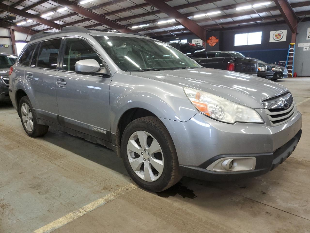 2010 Subaru Outback VIN 4S4BRBCC6A3346971 Copart auction photo, minor dent/scratches damage thumbnail 4