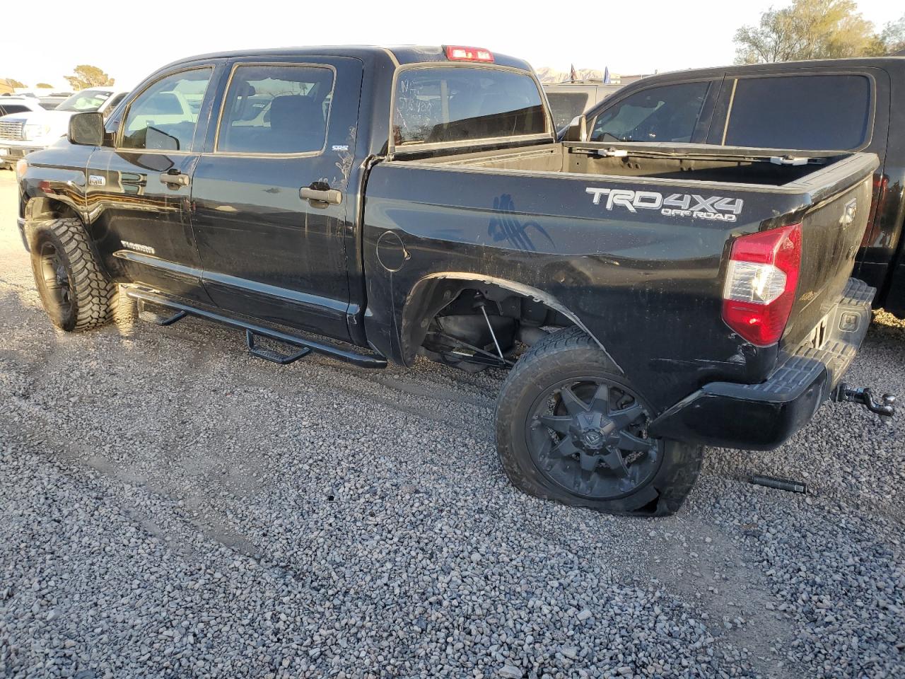 2016 Toyota Tundra VIN 5TFDW5F15GX518409 Copart auction photo, rear end damage thumbnail 2