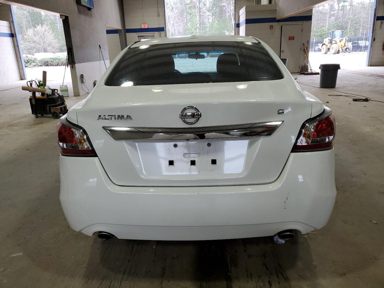 2015 Nissan Altima VIN 1N4AL3AP9FN331251 Copart auction photo, front end damage thumbnail 6