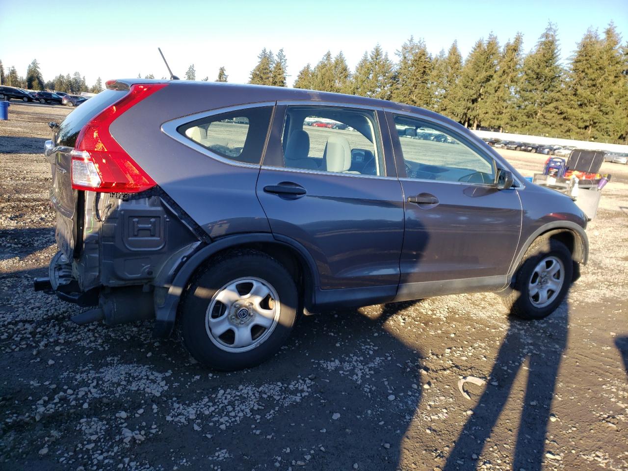 2016 Honda CR-V VIN 2HKRM4H39GH609778 Copart auction photo, front end / rear end damage thumbnail 3