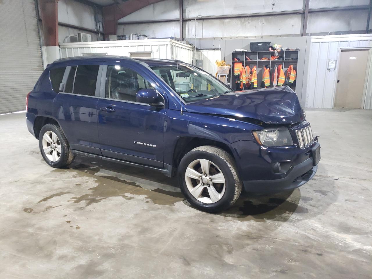 2014 Jeep Compass VIN 1C4NJDEB5ED660944 Copart auction photo, front end damage thumbnail 4
