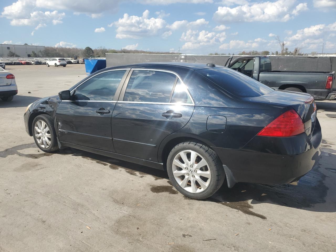 2007 Honda Accord VIN 1HGCM66557A029698 Copart auction photo, side damage thumbnail 2