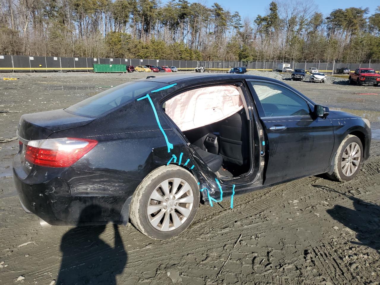 2015 Honda Accord VIN 1HGCR3F91FA033474 Copart auction photo, side damage thumbnail 3