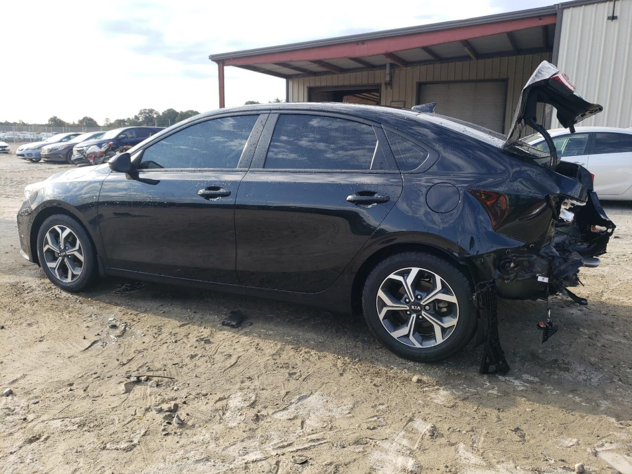 2021 KIA Forte VIN 3KPF24AD1ME284359 Copart auction photo, rear end / minor dent/scratches damage thumbnail 2
