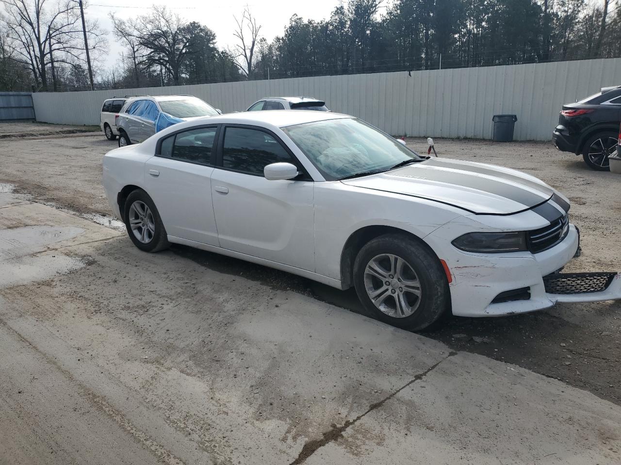 2017 Dodge Charger VIN 2C3CDXBG6HH612235 Copart auction photo, side / front end damage thumbnail 4