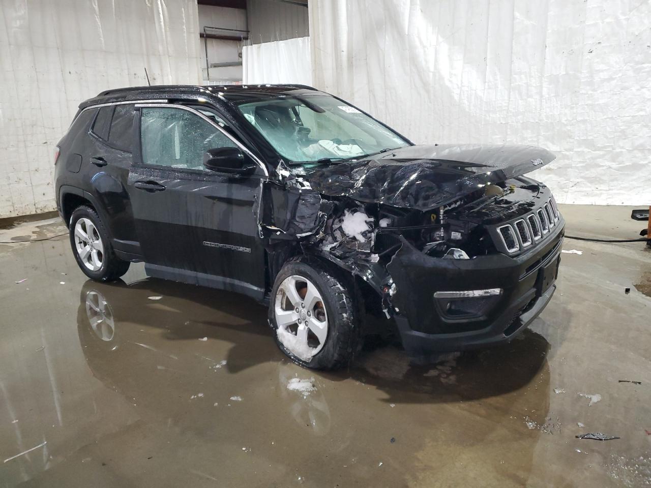 2020 Jeep Compass VIN 3C4NJDBB3LT149258 Copart auction photo, front end / side damage thumbnail 4