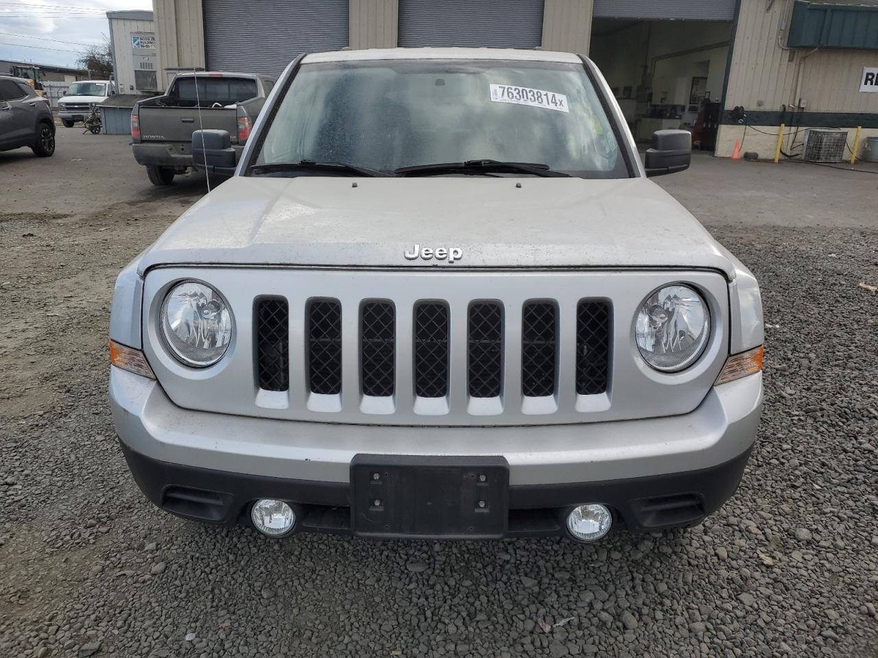 2011 Jeep Liberty (Patriot) VIN 1J4NF1GB0BD283474 Copart auction photo, stripped damage thumbnail 5