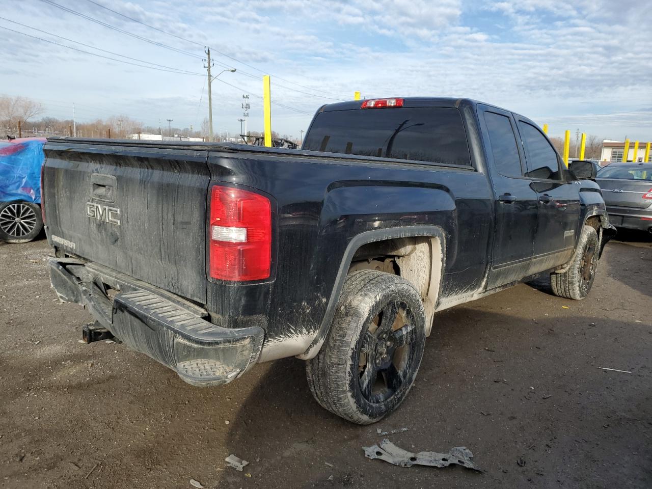 2018 GMC Sierra VIN 1GTV2LECXJZ192397 Copart auction photo, front end / minor dent/scratches damage thumbnail 3