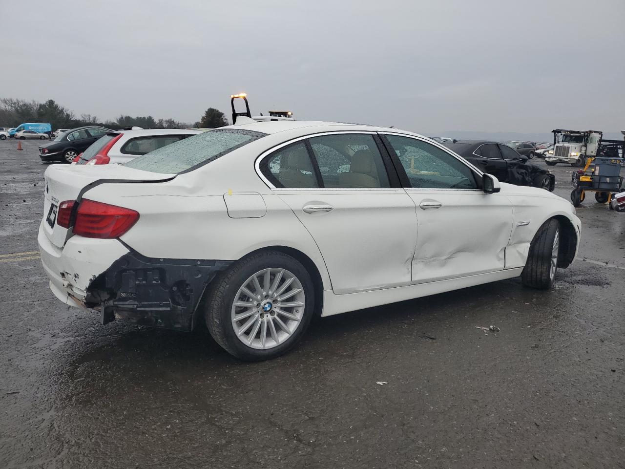 2013 BMW 5er VIN WBAFU7C51DDU76168 Copart auction photo, rear end / side damage thumbnail 3