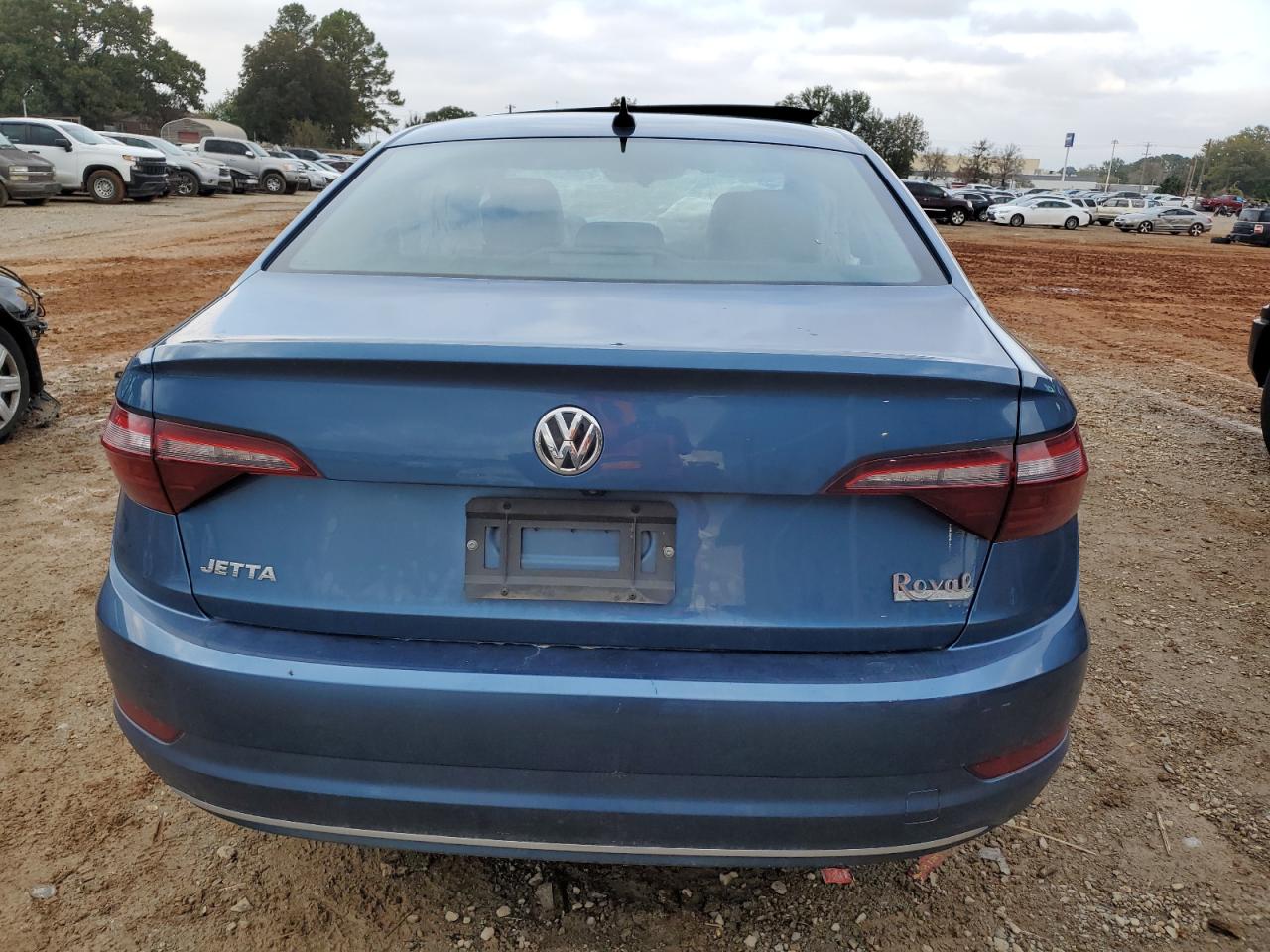 2020 Volkswagen Jetta VIN 3VWCB7BU6LM028836 Copart auction photo, front end / top/roof damage thumbnail 6