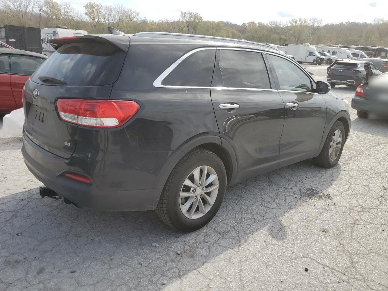 2016 KIA Sorento VIN 5XYPG4A34GG011372 Copart auction photo, front end / vandalism damage thumbnail 3